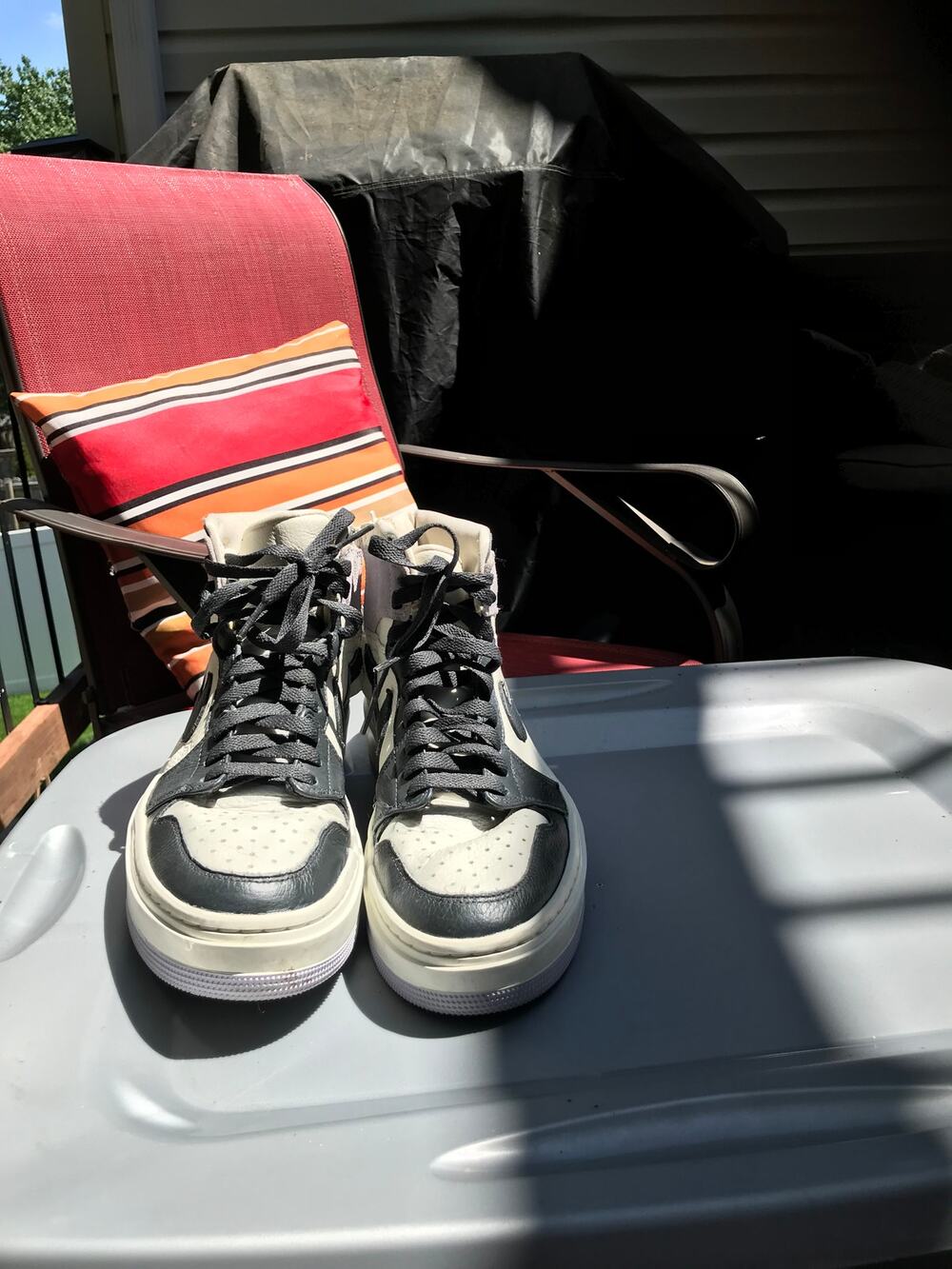 Women’s Air Jordan 1 Elevate High Sz 9 Titanium/DK Smoke Grey Sail